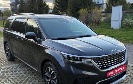 KIA Carnival, 2022 год, 4 900 000 рублей, 2 фотография