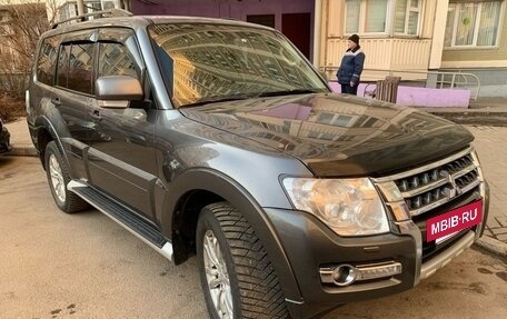 Mitsubishi Pajero IV, 2018 год, 3 000 000 рублей, 3 фотография