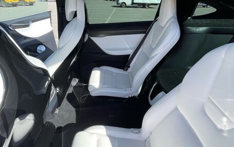 Tesla Model X I, 2017 год, 4 400 000 рублей, 17 фотография