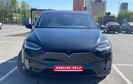 Tesla Model X I, 2017 год, 4 400 000 рублей, 8 фотография