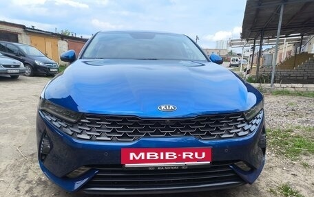 KIA K5, 2021 год, 3 050 000 рублей, 2 фотография