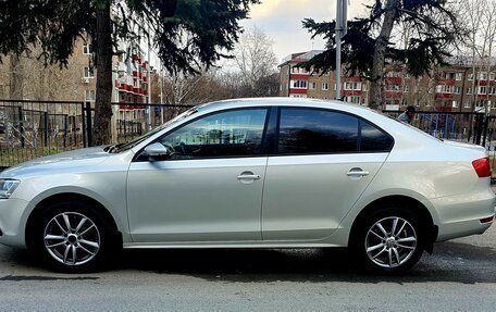 Volkswagen Jetta VI, 2014 год, 939 000 рублей, 2 фотография