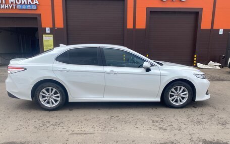 Toyota Camry, 2020 год, 3 350 000 рублей, 3 фотография