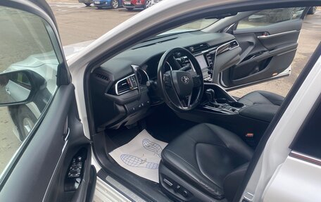 Toyota Camry, 2020 год, 3 350 000 рублей, 7 фотография