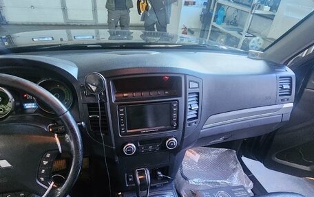 Mitsubishi Pajero IV, 2010 год, 3 500 000 рублей, 4 фотография