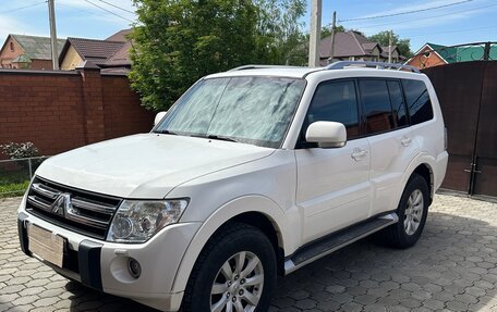 Mitsubishi Pajero IV, 2011 год, 3 000 000 рублей, 2 фотография