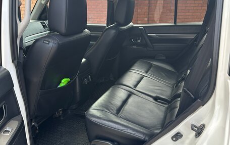 Mitsubishi Pajero IV, 2011 год, 3 000 000 рублей, 8 фотография