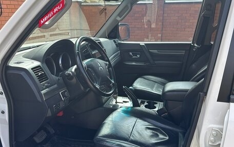 Mitsubishi Pajero IV, 2011 год, 3 000 000 рублей, 6 фотография