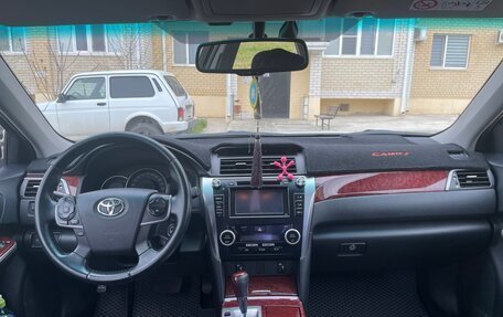 Toyota Camry, 2013 год, 1 800 000 рублей, 8 фотография