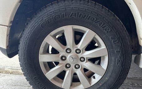 Mitsubishi Pajero IV, 2011 год, 3 000 000 рублей, 14 фотография