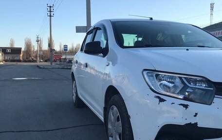 Renault Logan II, 2018 год, 500 000 рублей, 5 фотография