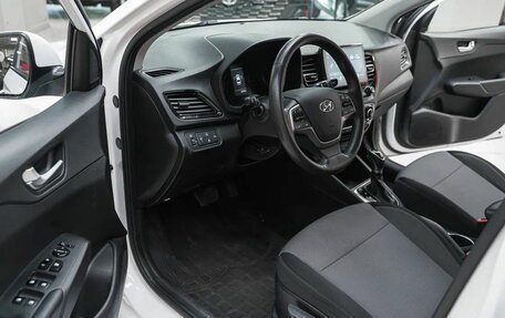 Hyundai Solaris II рестайлинг, 2021 год, 1 499 000 рублей, 8 фотография