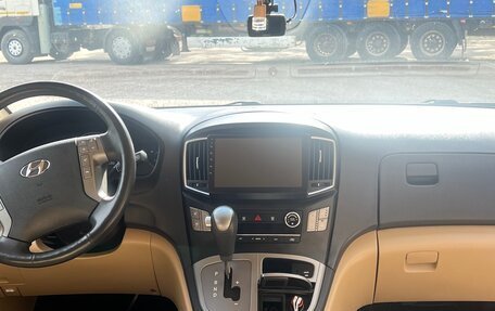 Hyundai H-1 II рестайлинг, 2019 год, 2 850 000 рублей, 9 фотография
