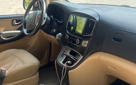 Hyundai H-1 II рестайлинг, 2019 год, 2 850 000 рублей, 8 фотография