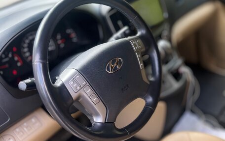Hyundai H-1 II рестайлинг, 2019 год, 2 850 000 рублей, 13 фотография