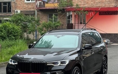BMW X7, 2022 год, 13 490 000 рублей, 2 фотография