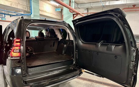 Toyota Land Cruiser Prado 150 рестайлинг 2, 2021 год, 7 100 000 рублей, 21 фотография