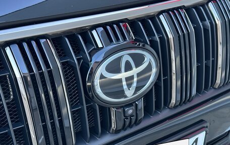 Toyota Land Cruiser Prado 150 рестайлинг 2, 2021 год, 7 100 000 рублей, 26 фотография
