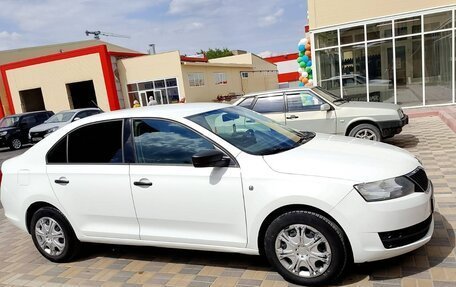 Skoda Rapid I, 2015 год, 1 100 000 рублей, 2 фотография