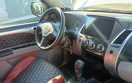 Mitsubishi Pajero Sport II рестайлинг, 2012 год, 1 400 000 рублей, 8 фотография