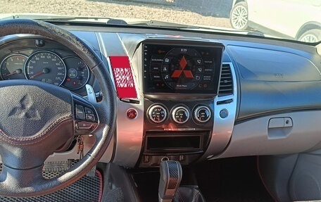 Mitsubishi Pajero Sport II рестайлинг, 2012 год, 1 400 000 рублей, 9 фотография
