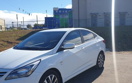 Hyundai Solaris II рестайлинг, 2016 год, 1 050 000 рублей, 5 фотография