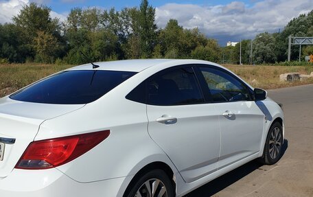 Hyundai Solaris II рестайлинг, 2016 год, 1 050 000 рублей, 8 фотография