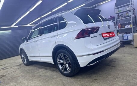 Volkswagen Tiguan II, 2019 год, 3 850 000 рублей, 6 фотография