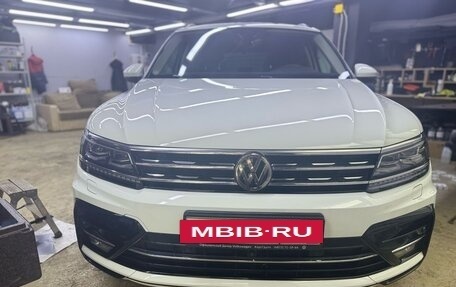 Volkswagen Tiguan II, 2019 год, 3 850 000 рублей, 4 фотография