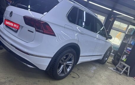 Volkswagen Tiguan II, 2019 год, 3 850 000 рублей, 7 фотография
