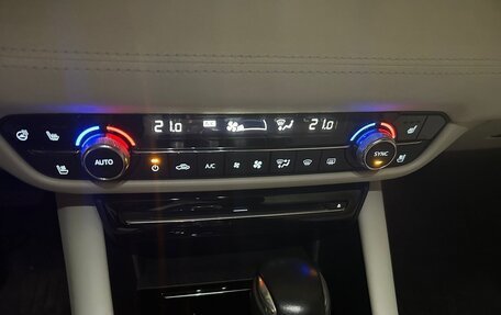 Mazda 6, 2018 год, 3 000 000 рублей, 12 фотография