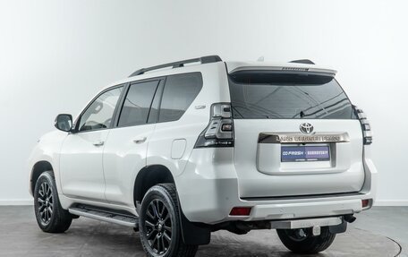 Toyota Land Cruiser Prado 150 рестайлинг 2, 2020 год, 6 590 000 рублей, 2 фотография