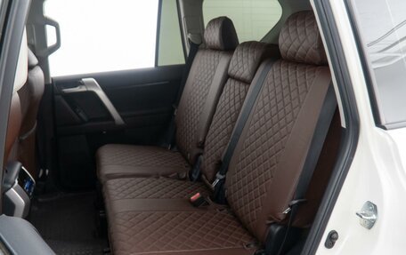 Toyota Land Cruiser Prado 150 рестайлинг 2, 2020 год, 6 590 000 рублей, 9 фотография