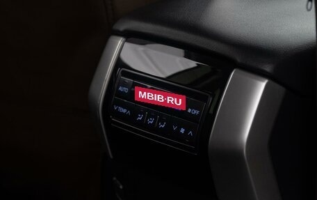 Toyota Land Cruiser Prado 150 рестайлинг 2, 2020 год, 6 590 000 рублей, 12 фотография