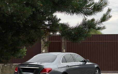 Mercedes-Benz E-Класс, 2019 год, 3 900 000 рублей, 6 фотография
