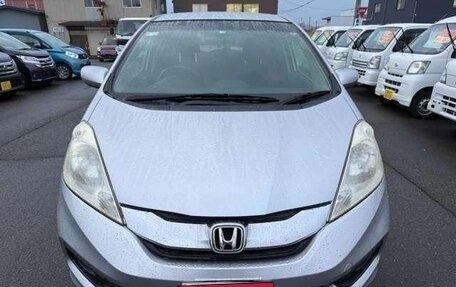 Honda Fit Shuttle I рестайлинг, 2015 год, 830 000 рублей, 2 фотография