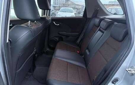 Honda Fit Shuttle I рестайлинг, 2015 год, 830 000 рублей, 17 фотография
