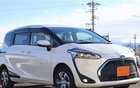 Toyota Sienta II, 2022 год, 1 197 000 рублей, 3 фотография