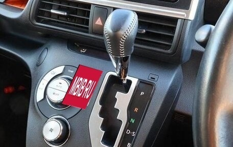 Toyota Sienta II, 2022 год, 1 197 000 рублей, 10 фотография