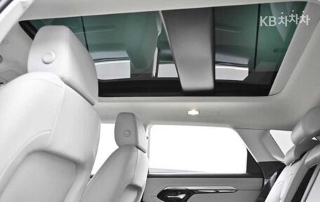 Land Rover Range Rover Evoque II, 2022 год, 3 895 000 рублей, 6 фотография