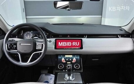 Land Rover Range Rover Evoque II, 2022 год, 3 895 000 рублей, 14 фотография