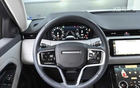 Land Rover Range Rover Evoque II, 2022 год, 3 895 000 рублей, 20 фотография