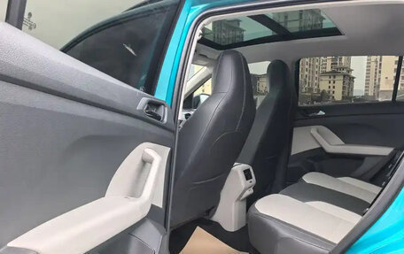 Volkswagen T-Cross I, 2022 год, 1 440 000 рублей, 8 фотография