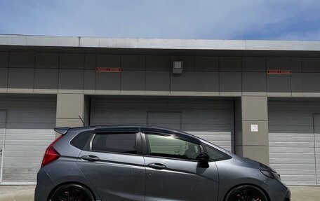 Honda Fit III, 2019 год, 1 500 000 рублей, 5 фотография
