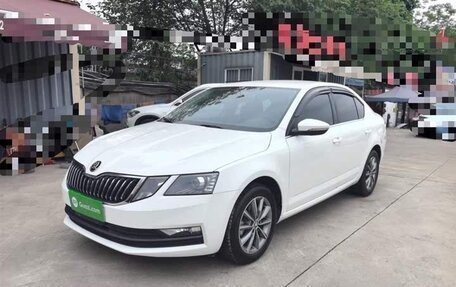 Skoda Octavia, 2021 год, 1 279 000 рублей, 3 фотография