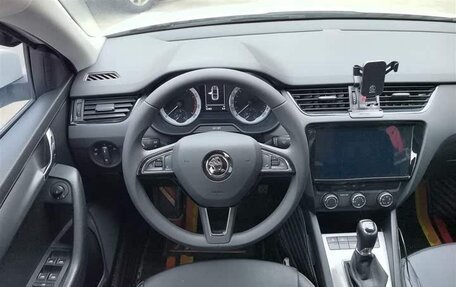 Skoda Octavia, 2021 год, 1 279 000 рублей, 8 фотография