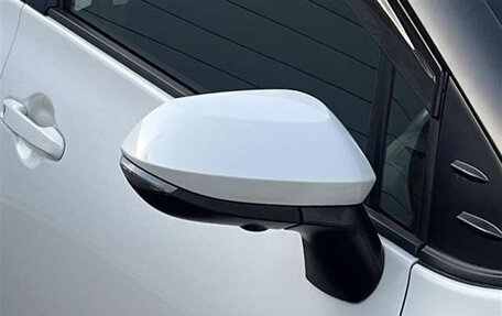Toyota Sienta II, 2022 год, 1 317 000 рублей, 6 фотография