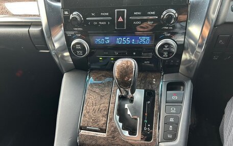 Toyota Alphard III, 2022 год, 3 470 000 рублей, 18 фотография