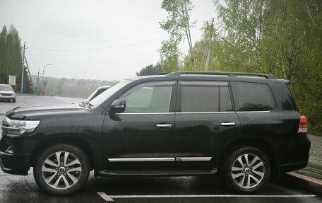 Toyota Land Cruiser 200, 2018 год, 8 100 000 рублей, 3 фотография