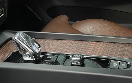 Volvo XC60 II, 2022 год, 2 800 300 рублей, 13 фотография